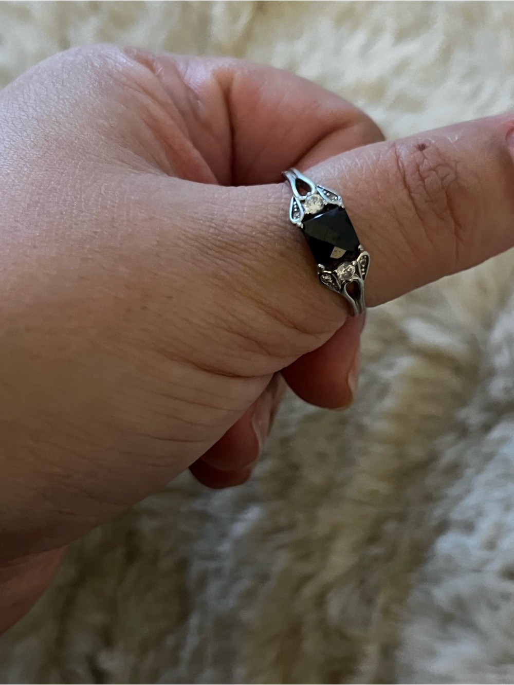 Vintage-Style Black Stone Silver Ring - Women Jewelry